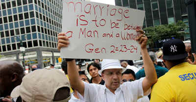 anti-gay-marriage.jpg (115692 bytes)